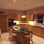 בית נופש Rosswood House *