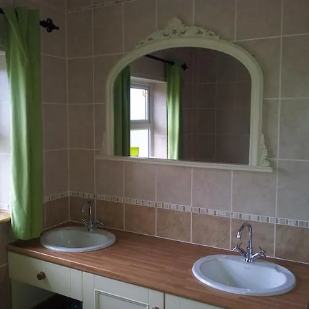 Holiday home Rosswood House